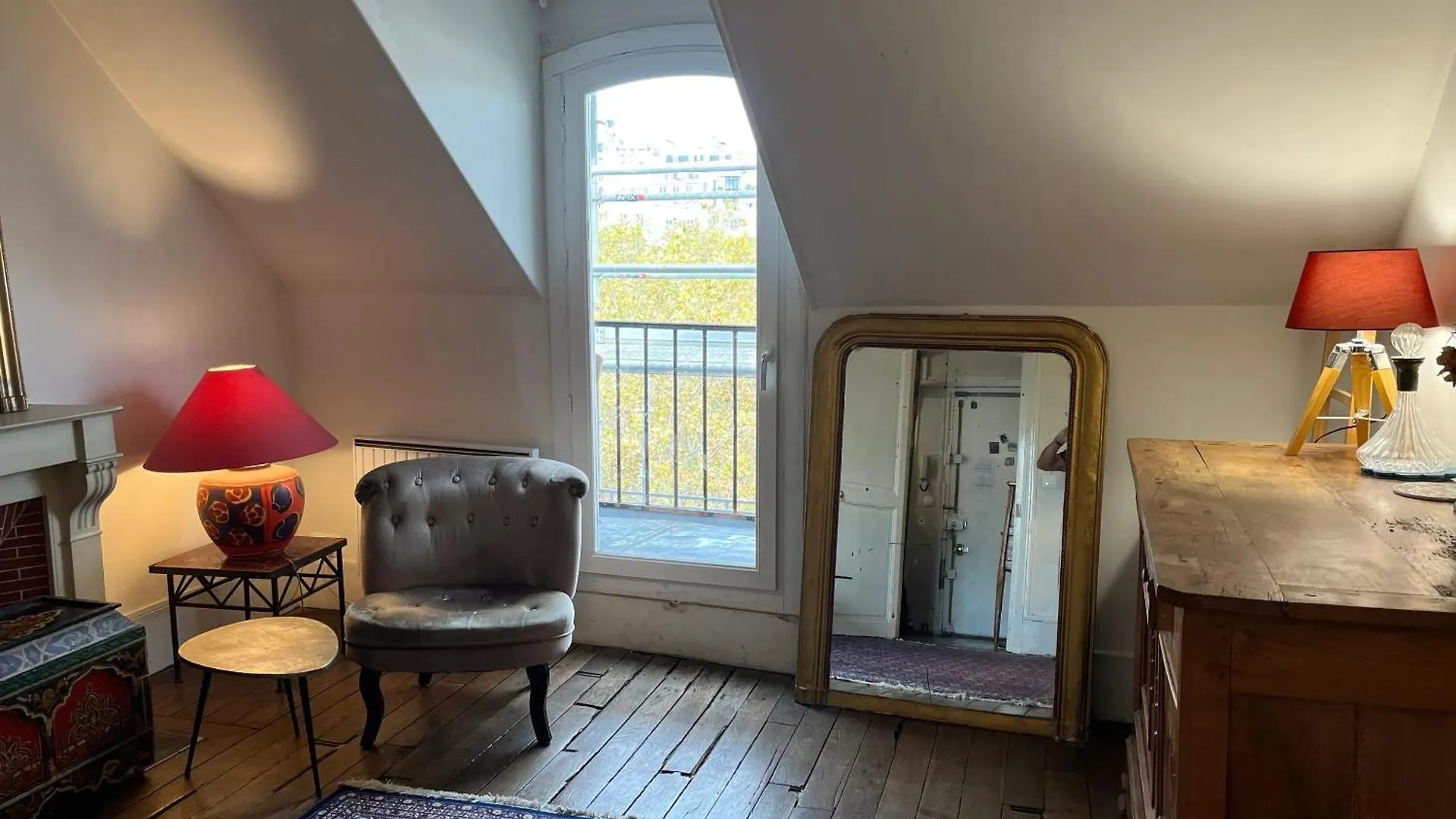 Appartement Charmant Proche De Montmartre 45 M² Balcon Paris
